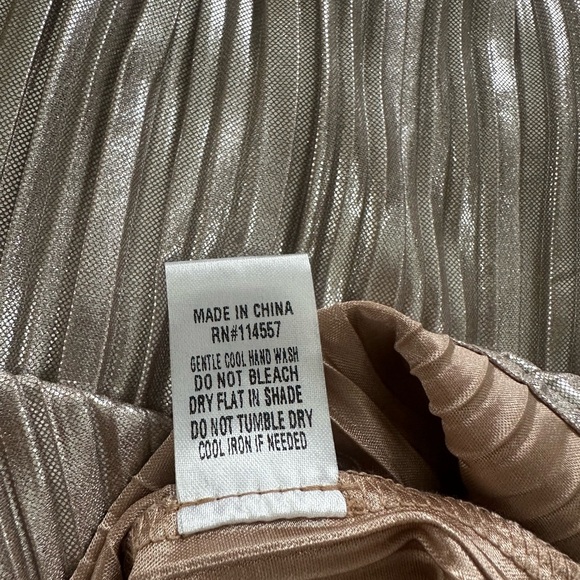 Fun Metallic Blouse THML - Picture 7 of 7